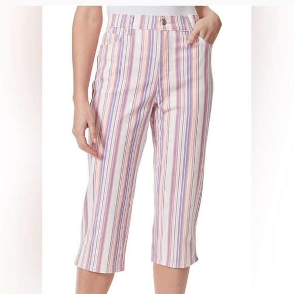 Gloria Vanderbilt Amanda Capris Classic Rise Petite - Picture 1 of 9